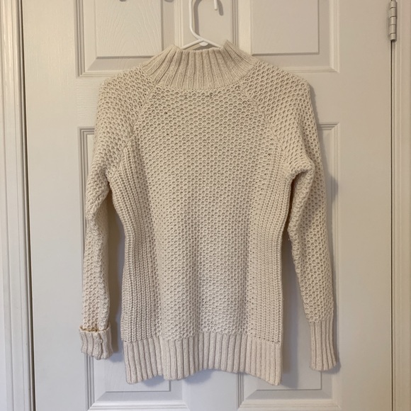 Selling winter/spring essentials! All barely worn or brand new! - Picture 8 of 15